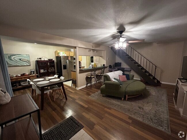 Building Photo - 7235 Brunswick Ave N Rental