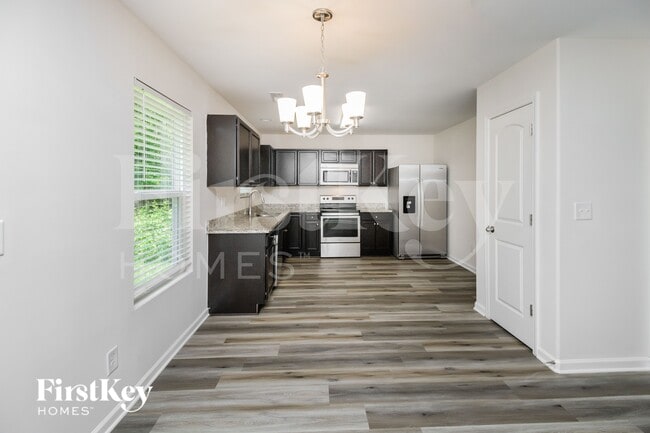 Photo - 4019 Maderia Dr NW