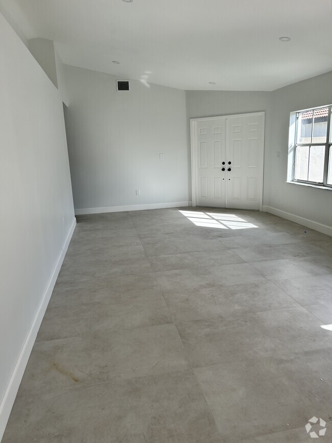 Building Photo - 1104 NW 129th Ct Rental