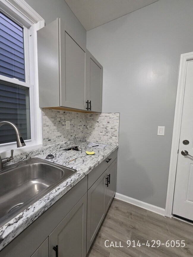 Photo - 94 Maple St Unit Apt 2