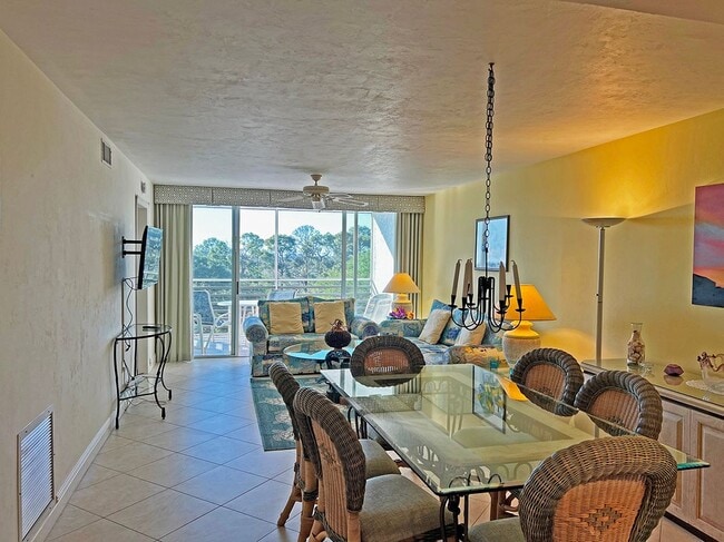 Photo - 15191 Cedarwood Ln