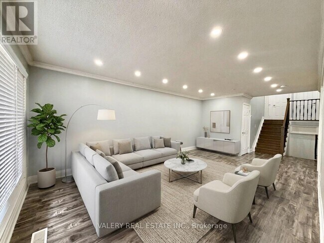 Photo - 72 Dantek Ct