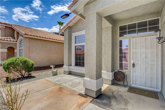 Photo - 3557 Sedwick Dr