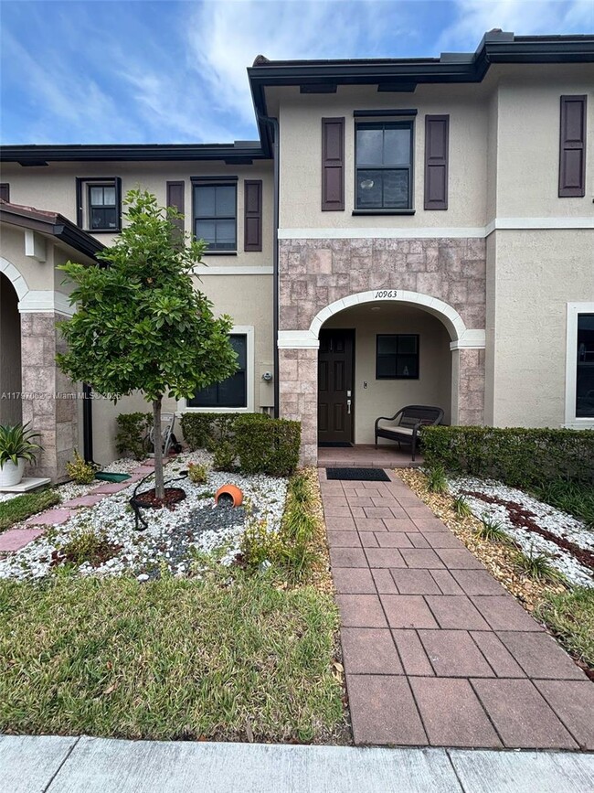 Photo - 10963 W 32nd Ln Townhome