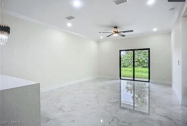 Photo - 314 Poplar St