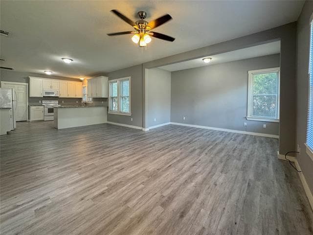 Photo - 2109 N Elm St