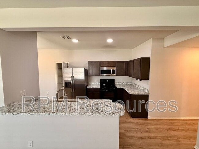 Photo - 11009 NW 100th St