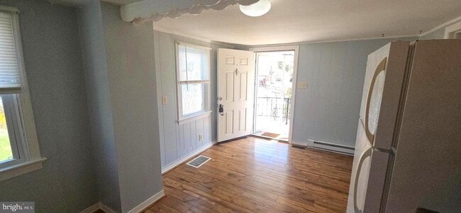 Photo - 1057 Foreman Ln