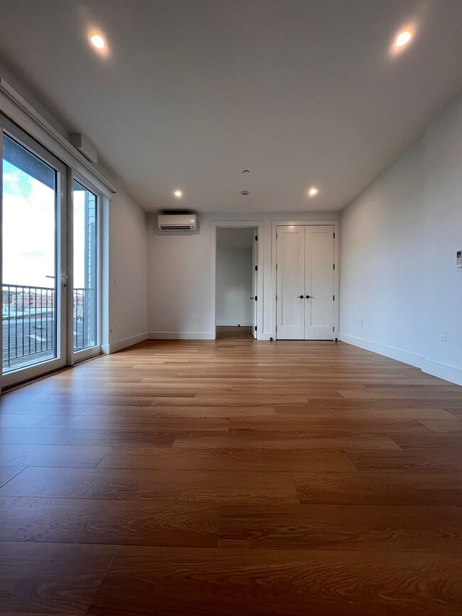 Photo - 546 Martin Luther King Jr Dr Unit 408