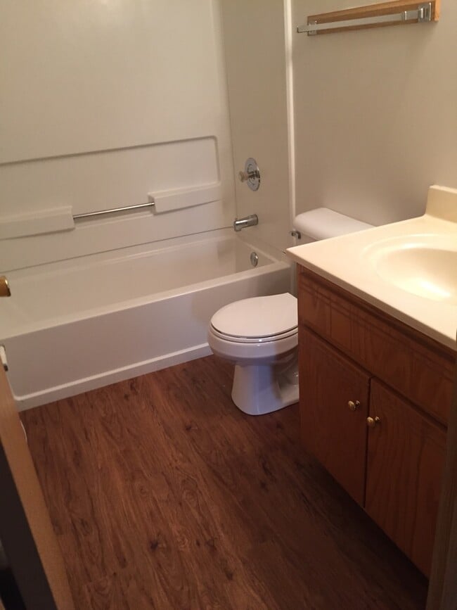 Photo - Guion Street Apts