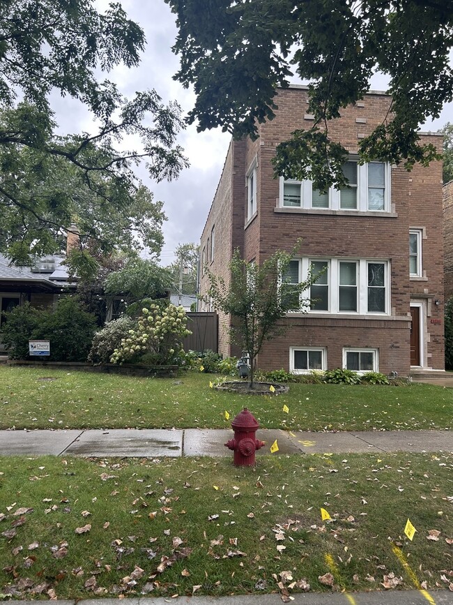 Photo - 9230 Harding Ave