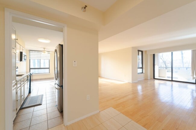 Photo - Contemporary 2BR/2BA Corner Condo at The Encore of McLean