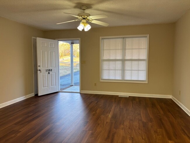 Photo - 373 Unidad 1502-B