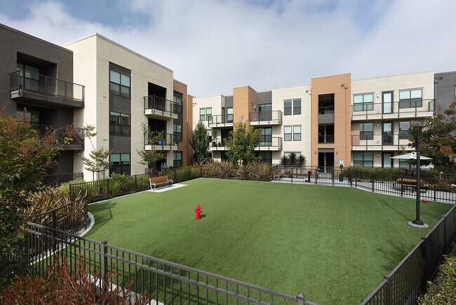 Photo - 777 Hamilton