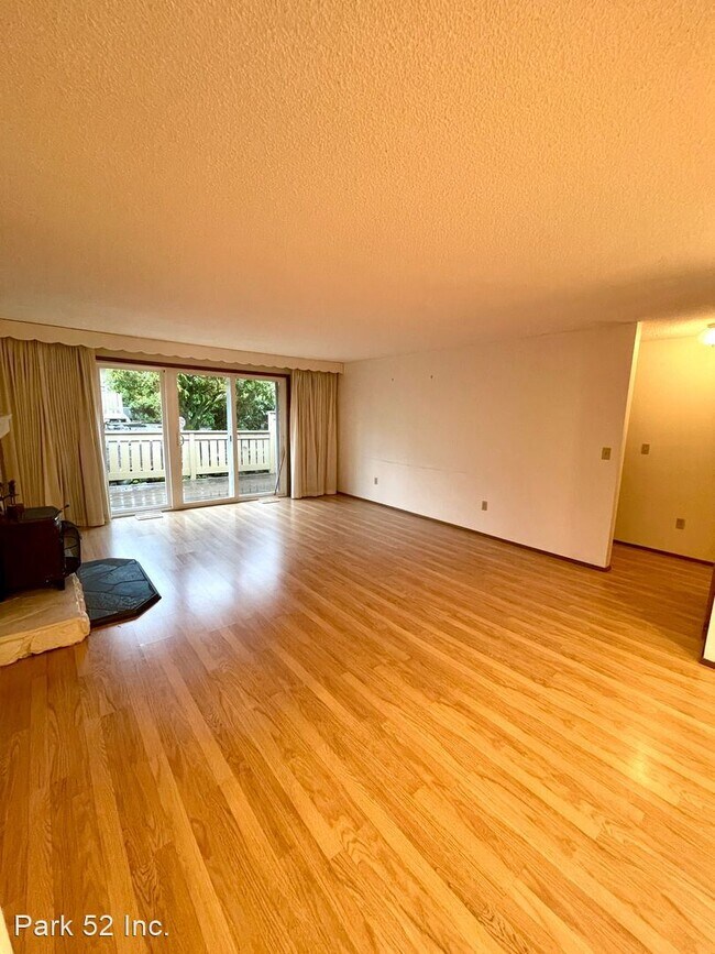 Photo - 2 br, 2 bath House - 7117 40th St W #26