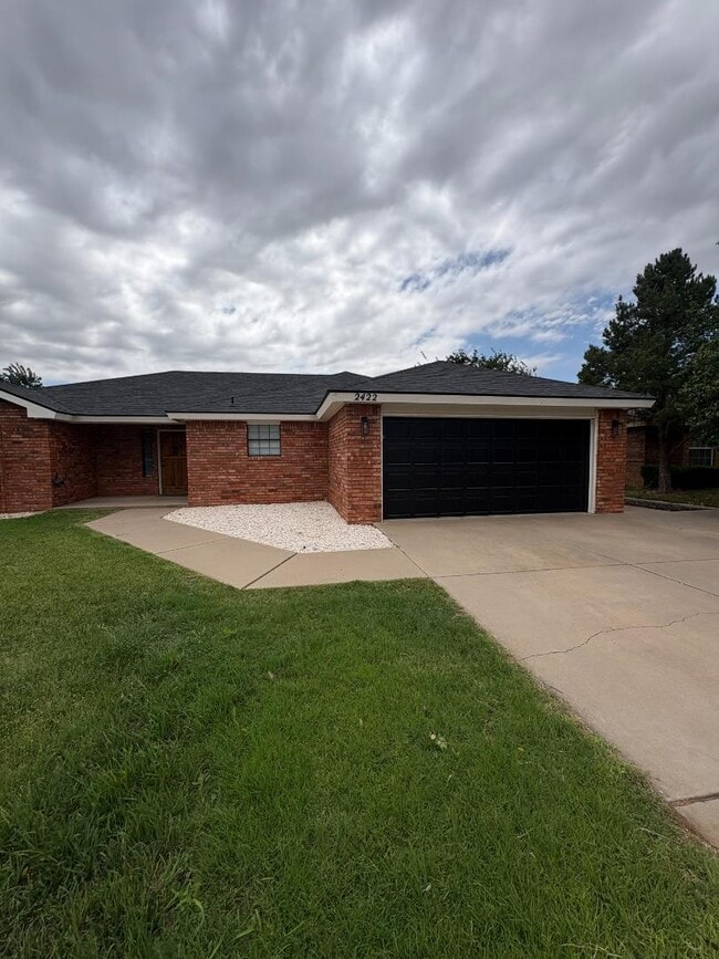 Photo - 2422 Howard Cowper Dr