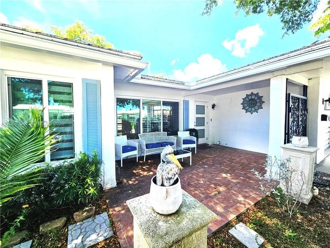 Photo - 2661 NW 4th Ave