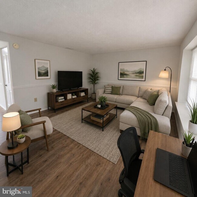 Photo - 1758 Springfield Ln