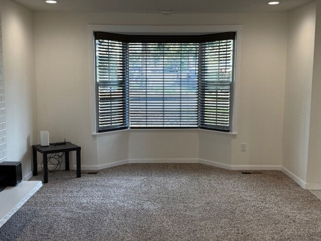 Photo - Lap of Luxury LLC Unit 8424 69th Ave SW