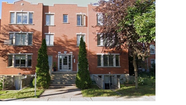 Photo - 1828 Av Woodland Unité 1828