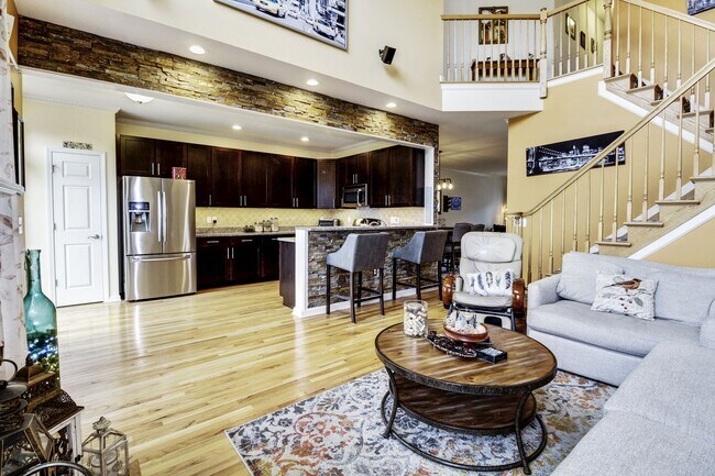 Photo - 4 Shadowlawn Dr