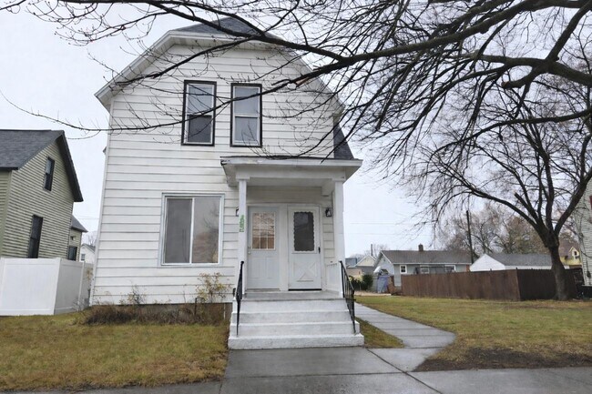 Photo - 1506 Mary St