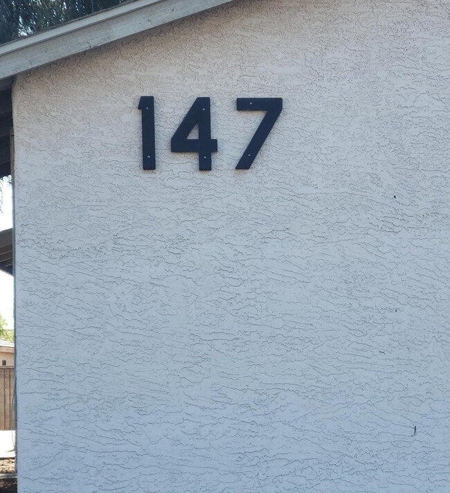Photo - MARVELOUS TWO BEDROOMS AND ONE BATHROOM AV... Unit 4