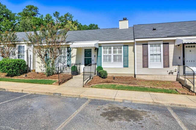 Photo - 2207 Thicket Ct