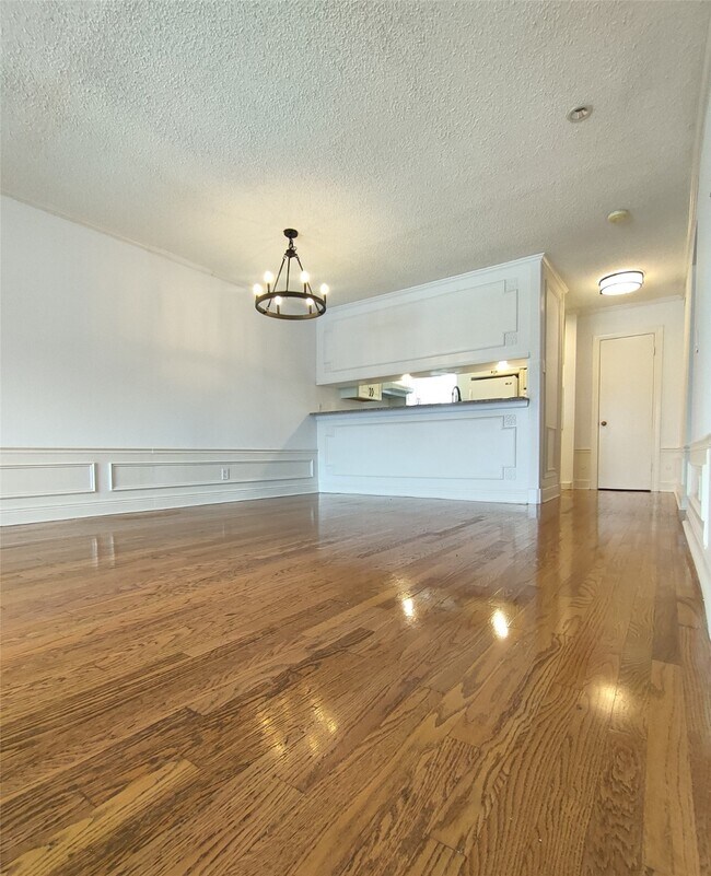 Photo - 3131 Southwest Fwy Unit 49