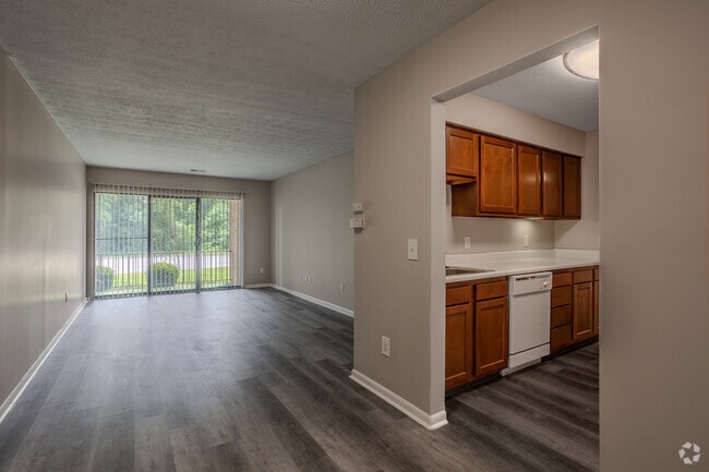 2 BR, 1 BA - 850 SF - Garden W/ Patio