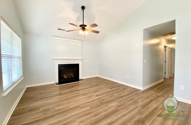 Photo - 103 Maycox Ct Casa