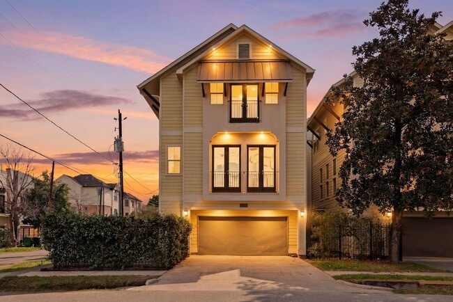 Building Photo - 2214 Radcliffe St