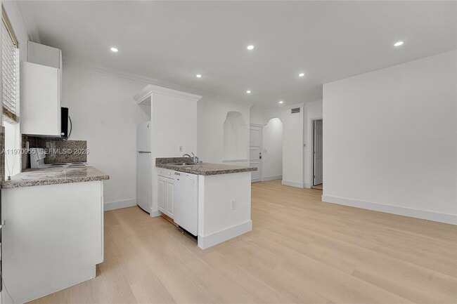 Photo - 1027 Pennsylvania Ave Unit 103