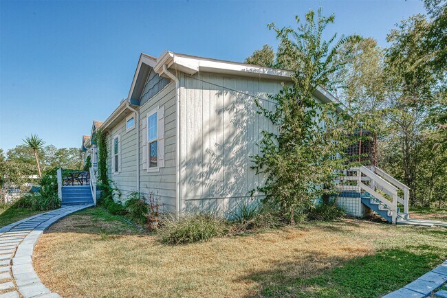 Photo - 20547 S Post Oak Blvd