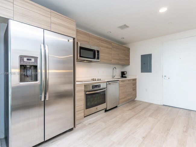 Photo - 121 NE 34th St Unit 1014