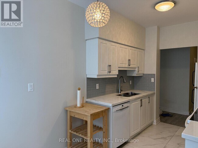 Photo - 35 Empress Ave Unit 102