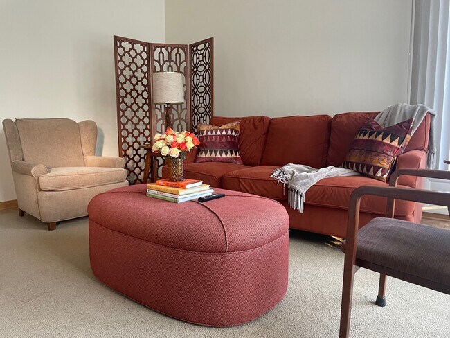 Photo - 506 N 91st St