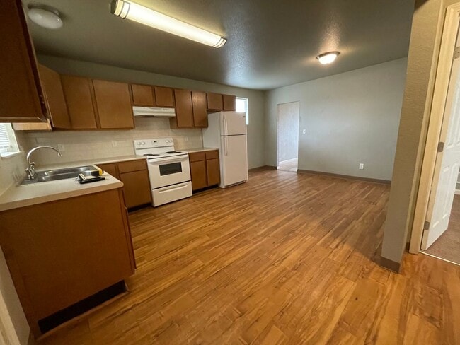 Photo - Two Bedroom Home Near Old Town and Lee Martinez Park