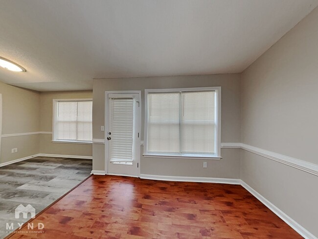 Photo - 10576 Sourwood Ct