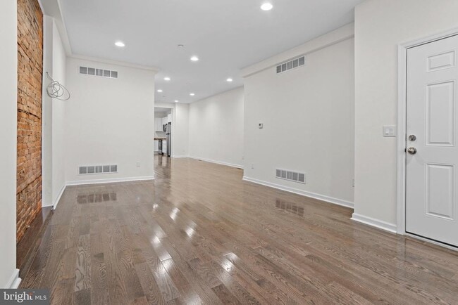 Photo - 819 11th Ave Unit A