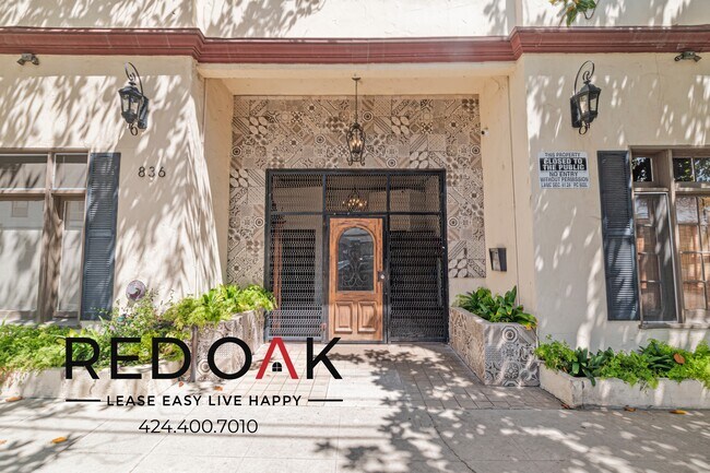 Photo - 836 Sanborn Ave Unit 202