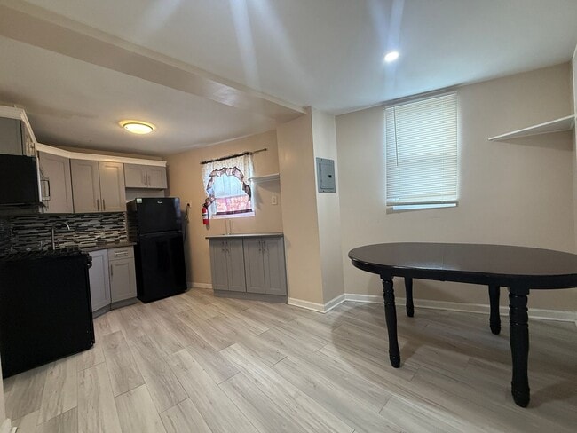 Photo - 1632 W Passyunk Ave Apartment Unit 2F