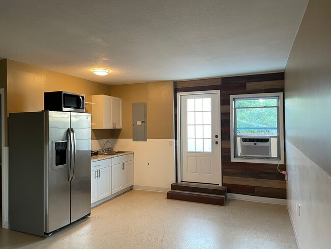 Entrance - 3715 7th St W Unit 2