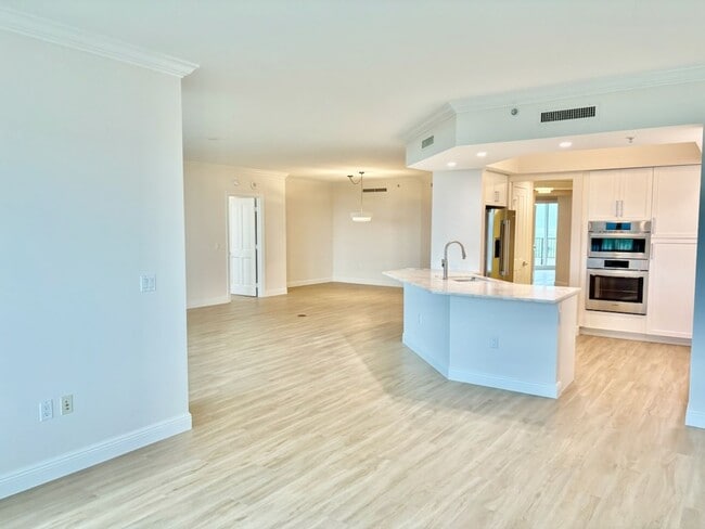 Photo - 1060 Borghese Ln Unit 803