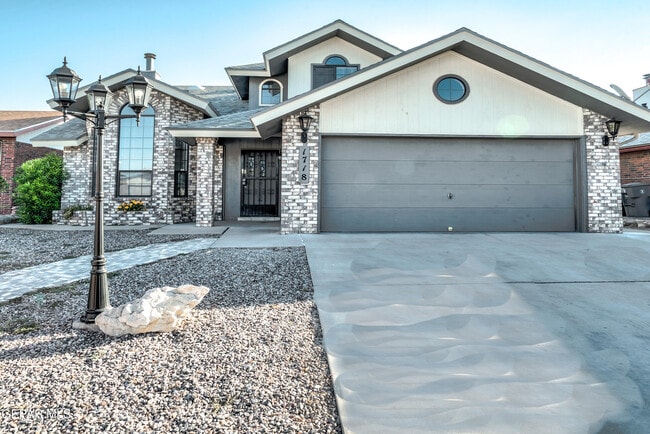 Building Photo - 1718 Mitchell Jones Dr Rental