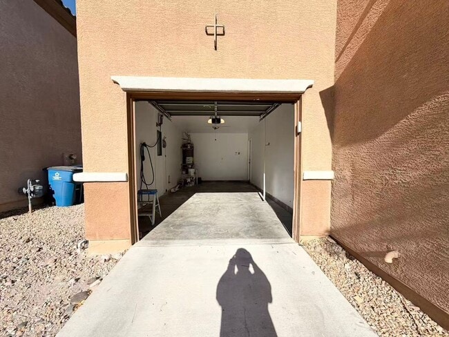 Photo - Beautiful 2-story home offering 3 bedrooms, 2.5 bathrooms