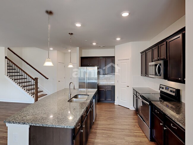 Photo - 5059 Trailwater Dr