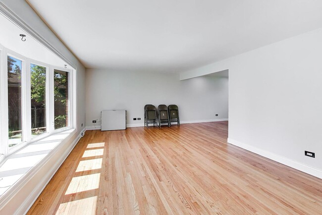 Photo - 1526 Carrol Ct