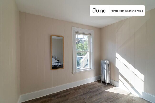 Photo - Room in Shared 7 bed/2 bath home Unit E