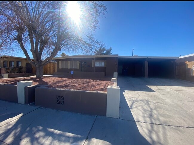 Building Photo - 3616 Marlborough Ave